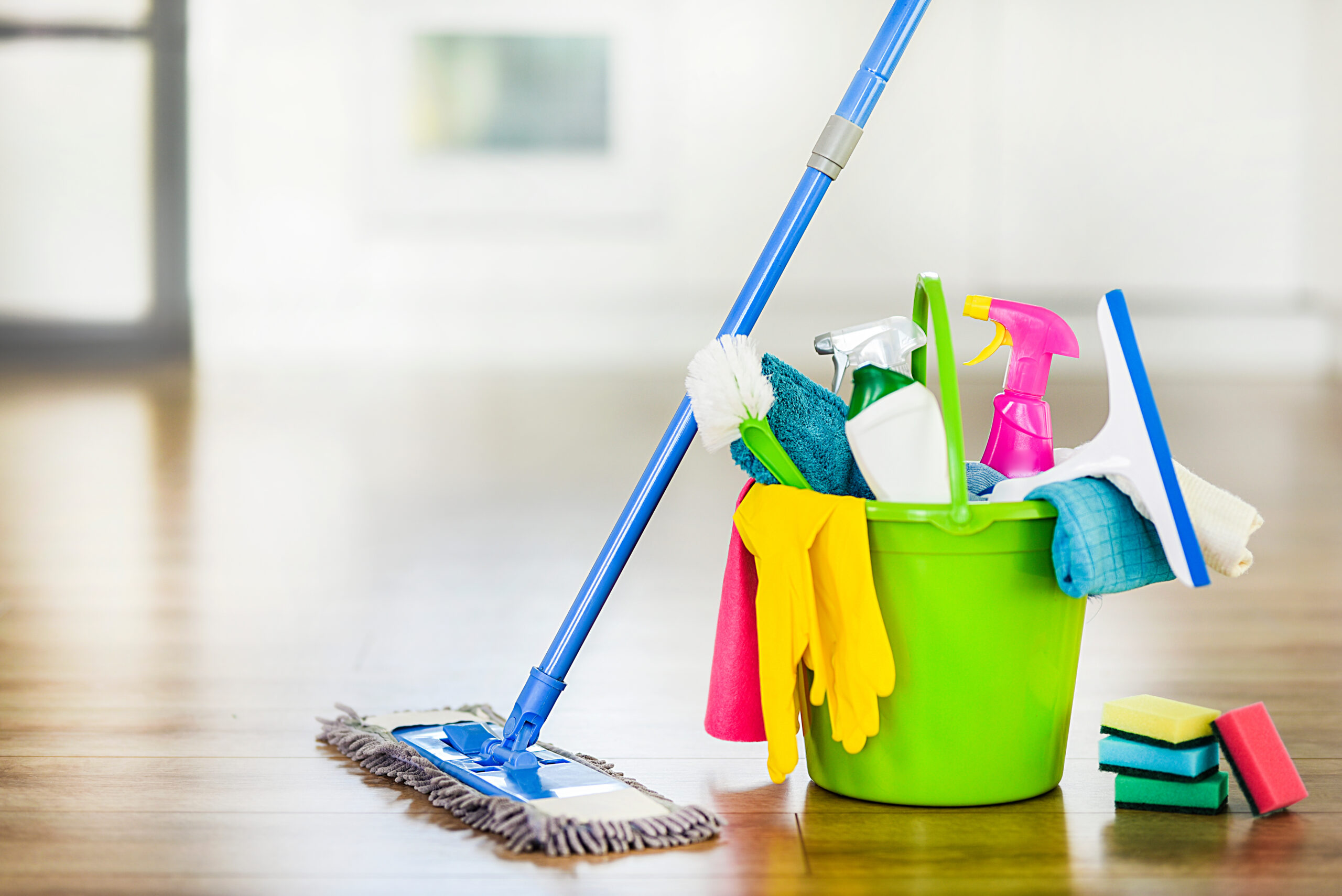 The 20 Benefits of Hiring a Professional Team to Clean Your Office Floors